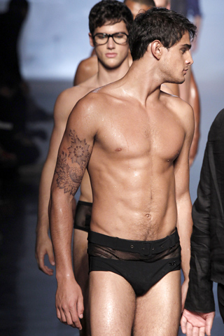 Jean Paul Gaultier / - 2011